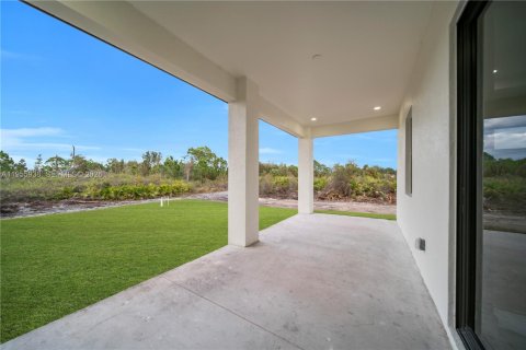 Casa en venta en Lehigh Acres, Florida, 4 dormitorios, 145.67 m2 № 2010665 - foto 18