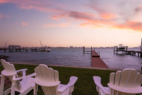 Villa ou maison à vendre à Clearwater, Floride: 2 chambres, 161 m2 № 1630934 - photo 5