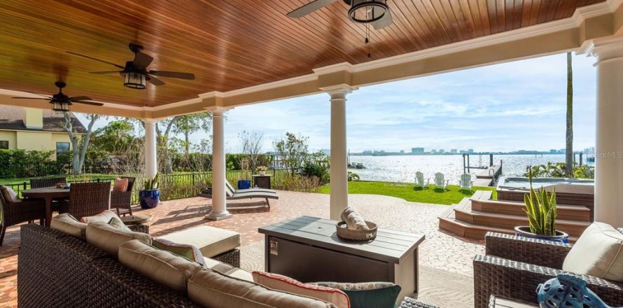 Casa en Clearwater, Florida 2 dormitorios, 161 m2 № 1630934