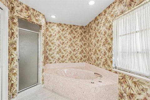 House in Nokomis, Florida 3 bedrooms, 213.68 sq.m. № 2203791 - photo 20