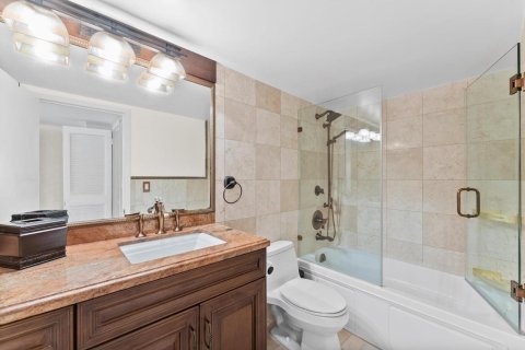 Купить кондоминиум в Халландейл-Бич, Флорида 3 комнаты, 121.89м2, № 2082999 - фото 15