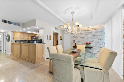Купить кондоминиум в Халландейл-Бич, Флорида 3 комнаты, 121.89м2, № 2082999 - фото 6