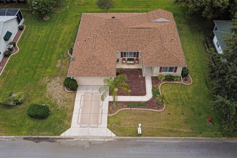House in Summerfield, Florida 3 bedrooms, 163.51 sq.m. № 1746549 - photo 15