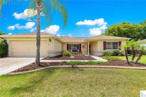 House in Summerfield, Florida 3 bedrooms, 163.51 sq.m. № 1746549 - photo 1