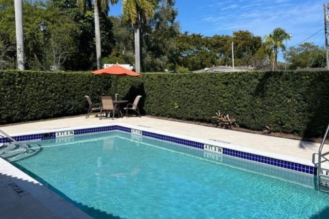 Touwnhouse à louer à Hollywood, Floride: 3 chambres, 133.78 m2 № 1209212 - photo 1