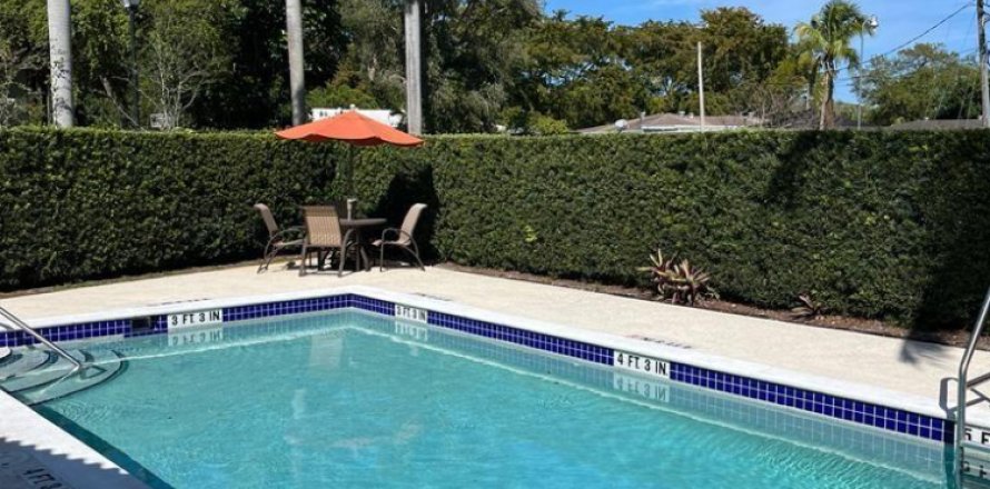 Touwnhouse à Hollywood, Floride 3 chambres, 133.78 m2 № 1209212