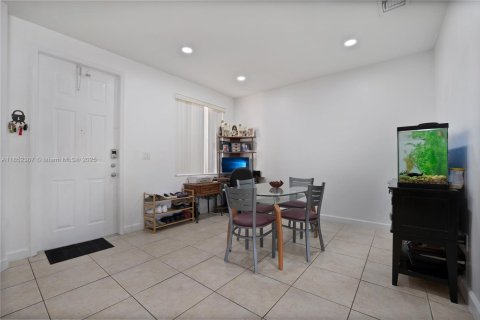 Townhouse in Homestead, Florida 4 bedrooms, 163.97 sq.m. № 1889954 - photo 29