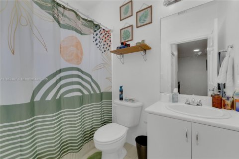 Townhouse in Homestead, Florida 4 bedrooms, 163.97 sq.m. № 1889954 - photo 11
