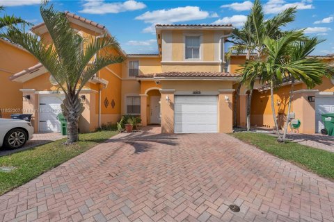 Townhouse in Homestead, Florida 4 bedrooms, 163.97 sq.m. № 1889954 - photo 28