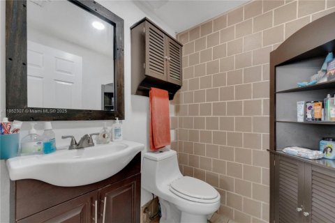Townhouse in Homestead, Florida 4 bedrooms, 163.97 sq.m. № 1889954 - photo 16