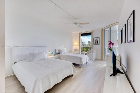 Condo in Aventura, Florida, 3 bedrooms  № 1875423 - photo 12