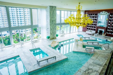 Condo in Miami, Florida, 2 bedrooms  № 2002916 - photo 21