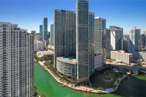 Condo in Miami, Florida, 2 bedrooms  № 2002916 - photo 25