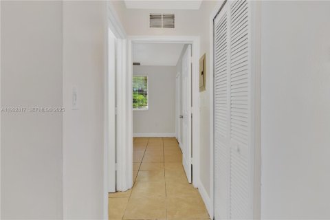 Appartement à louer à Miami, Floride: 1 chambre, 46.92 m2 № 1991145 - photo 8