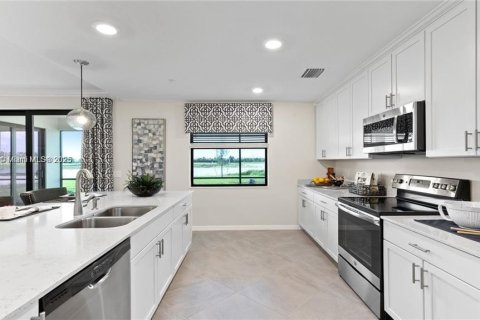 Condo in Ave Maria, Florida, 3 bedrooms  № 1944256 - photo 24