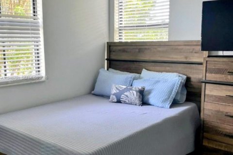 Купить таунхаус в Майами, Флорида 4 спальни, № 2005375 - фото 9