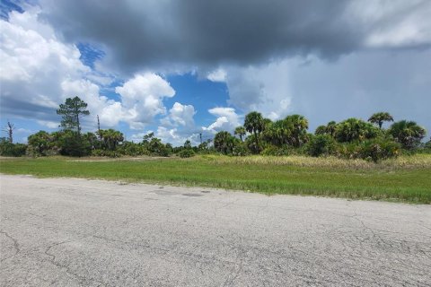 Land in North Port, Florida № 2228078 - photo 2