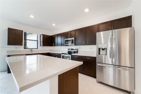 Купить виллу или дом в Майами, Флорида 5 спален, 296.45м2, № 2006006 - фото 11