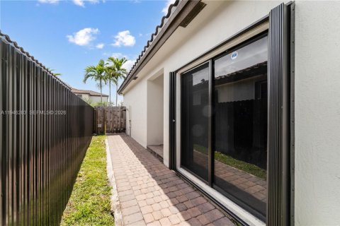 Купить виллу или дом в Майами, Флорида 5 спален, 296.45м2, № 2006006 - фото 29