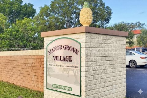 Condo in Wilton Manors, Florida, 2 bedrooms  № 1953301 - photo 2
