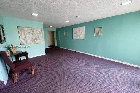 Copropriété à vendre à Tamarac, Floride: 1 chambre, 63.17 m2 № 2049892 - photo 19