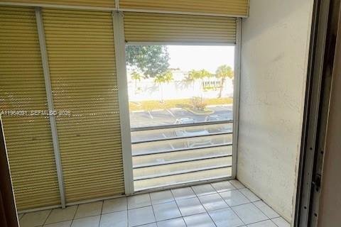 Copropriété à vendre à Tamarac, Floride: 1 chambre, 63.17 m2 № 2049892 - photo 17