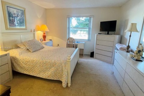 Copropriété à vendre à Tamarac, Floride: 1 chambre, 63.17 m2 № 2049892 - photo 12