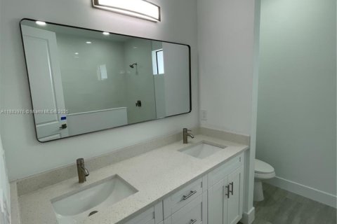 Casa en venta en Lehigh Acres, Florida, 3 dormitorios № 1978434 - foto 15