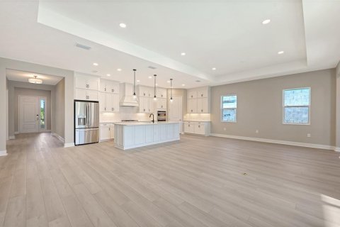 House in Sarasota, Florida 3 bedrooms, 233.37 sq.m. № 2409933 - photo 18