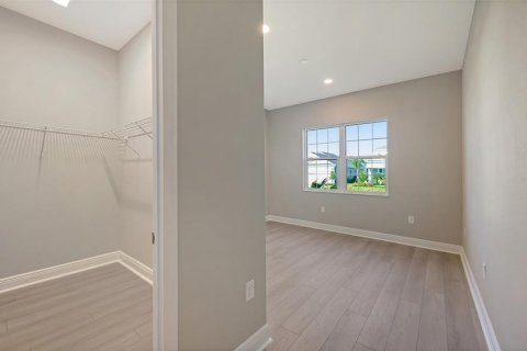 House in Sarasota, Florida 3 bedrooms, 233.37 sq.m. № 2409933 - photo 27