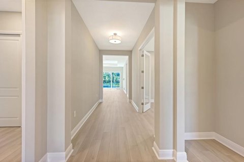 House in Sarasota, Florida 3 bedrooms, 233.37 sq.m. № 2409933 - photo 8