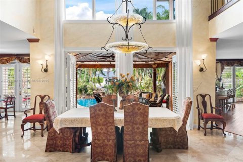 Casa en venta en Fort Lauderdale, Florida, 4 dormitorios, 442.49 m2 № 1726524 - foto 5