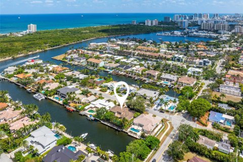 Casa en venta en Fort Lauderdale, Florida, 4 dormitorios, 442.49 m2 № 1726524 - foto 1