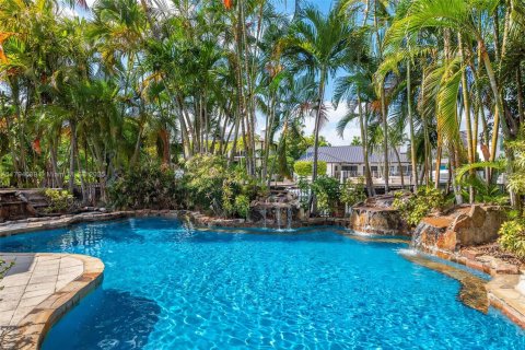 Casa en venta en Fort Lauderdale, Florida, 4 dormitorios, 442.49 m2 № 1726524 - foto 26
