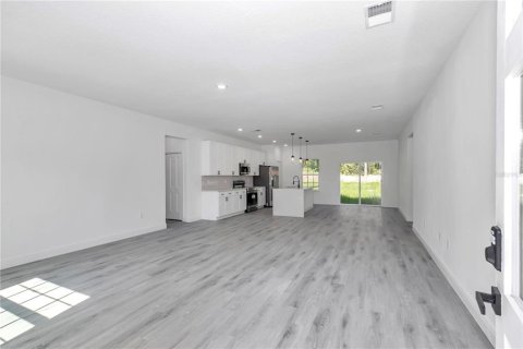 Casa en venta en Citrus Springs, Florida, 4 dormitorios, 164.81 m2 № 1906570 - foto 24