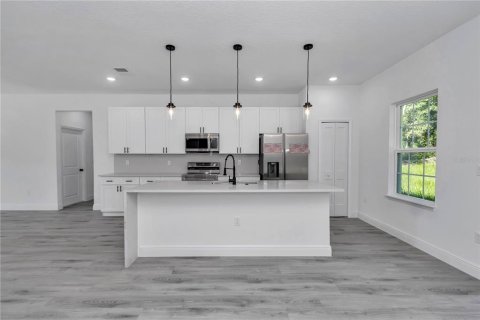 Casa en venta en Citrus Springs, Florida, 4 dormitorios, 164.81 m2 № 1906570 - foto 16