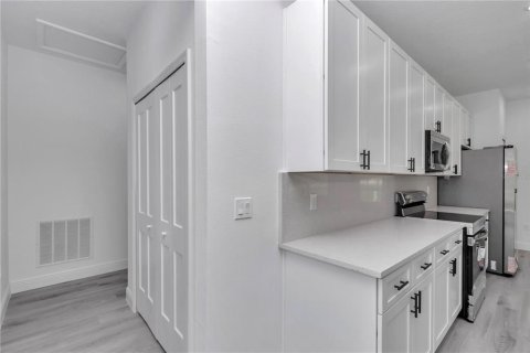 Casa en venta en Citrus Springs, Florida, 4 dormitorios, 164.81 m2 № 1906570 - foto 23