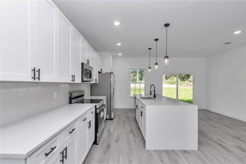 Casa en venta en Citrus Springs, Florida, 4 dormitorios, 164.81 m2 № 1906570 - foto 20