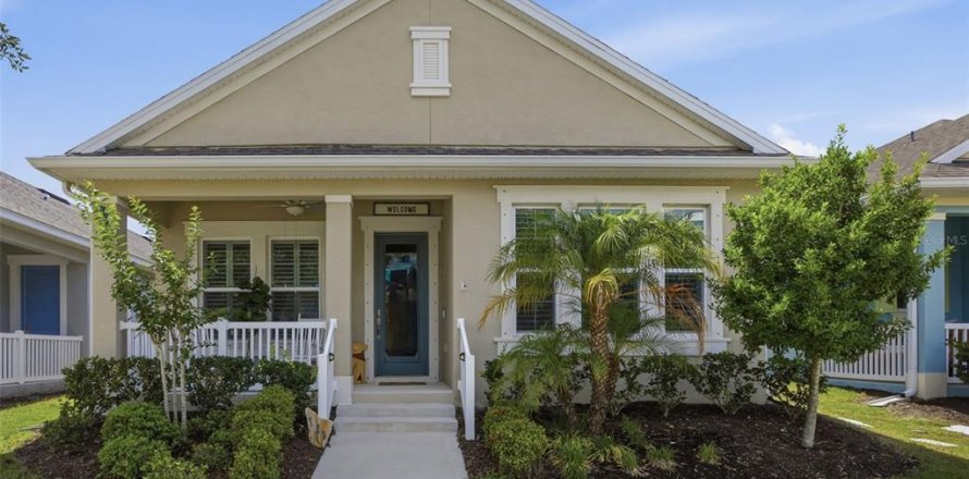House in Apollo Beach, Florida 3 bedrooms, 184.13 sq.m. № 2201306