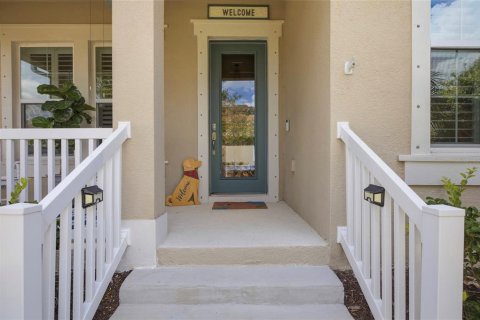 House in Apollo Beach, Florida 3 bedrooms, 184.13 sq.m. № 2201306 - photo 8