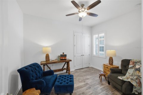 House in Apollo Beach, Florida 3 bedrooms, 184.13 sq.m. № 2201306 - photo 27
