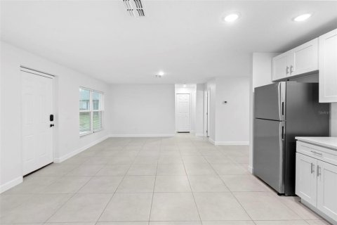 House in Titusville, Florida 3 bedrooms, 116.13 sq.m. № 1824422 - photo 6