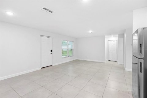 House in Titusville, Florida 3 bedrooms, 116.13 sq.m. № 1824422 - photo 7