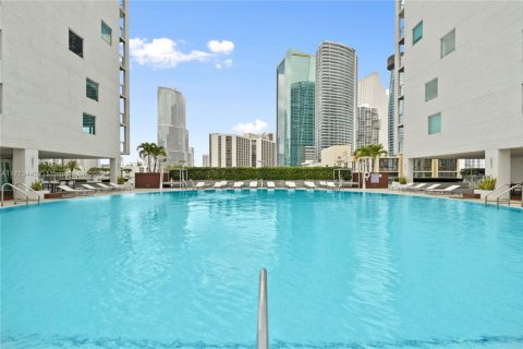 Condo in Miami, Florida, 2 bedrooms  № 1707942 - photo 13