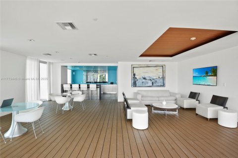 Condo in Miami, Florida, 2 bedrooms  № 1707942 - photo 20