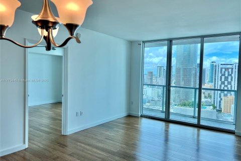 Condo in Miami, Florida, 2 bedrooms  № 1707942 - photo 7