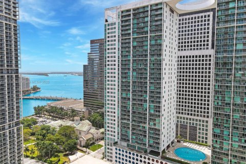Condo in Miami, Florida, 2 bedrooms  № 1707942 - photo 22