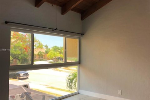 Townhouse in Palmetto Bay, Florida 2 bedrooms, 96.06 sq.m. № 1874145 - photo 6