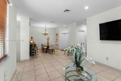 Villa ou maison à vendre à Homestead, Floride: 4 chambres, 179.12 m2 № 2083666 - photo 5
