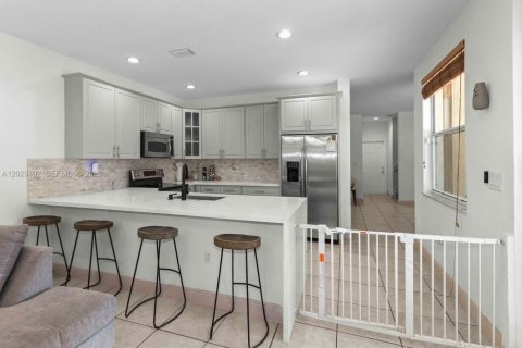 Villa ou maison à vendre à Homestead, Floride: 4 chambres, 179.12 m2 № 2083666 - photo 8